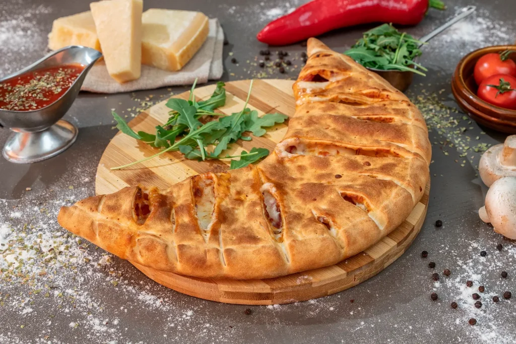 PIZZA CALZZONE
